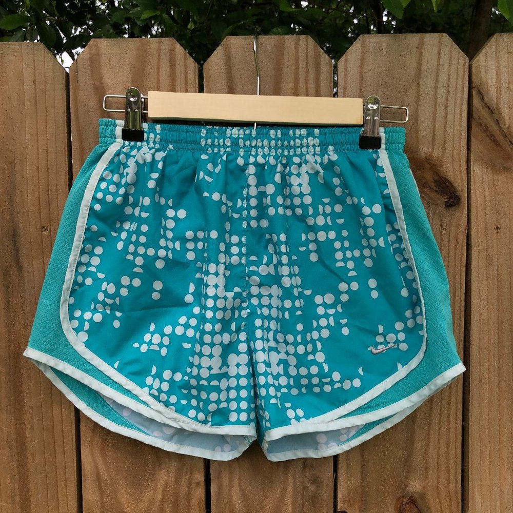 NIKE women's tempo running shorts